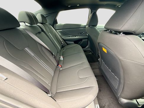 New 2026 Hyundai Elantra SEL Sport Premium FWD image 19