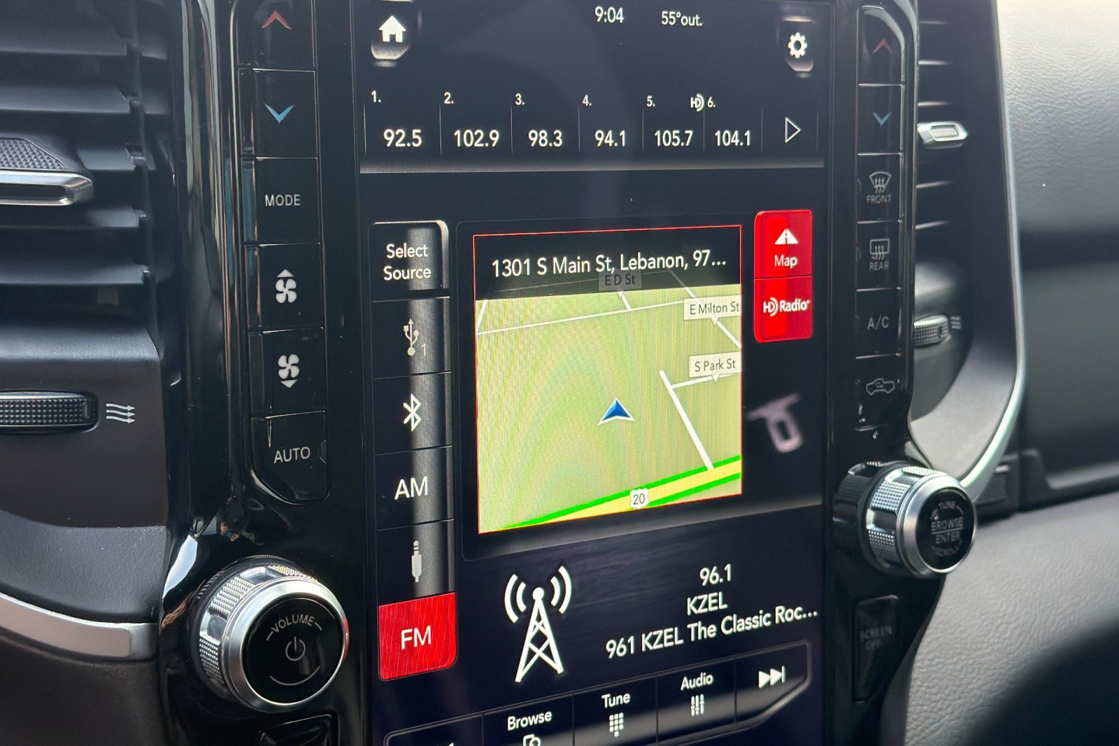 Used 2021 RAM 1500 Big Horn AWD/4WD image 14