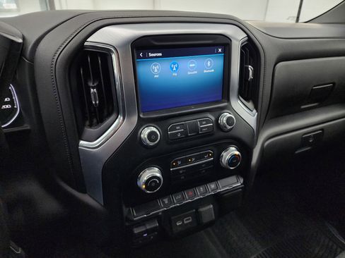 Used 2022 GMC Sierra 2500 SLE image 11