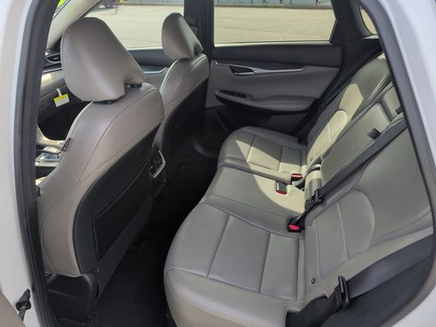 Certified 2025 INFINITI QX50 Luxe w/ Cargo Package image 9