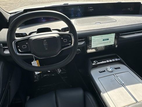 New 2025 Lincoln Navigator L Reserve w/ Jet Appearance Package image 32