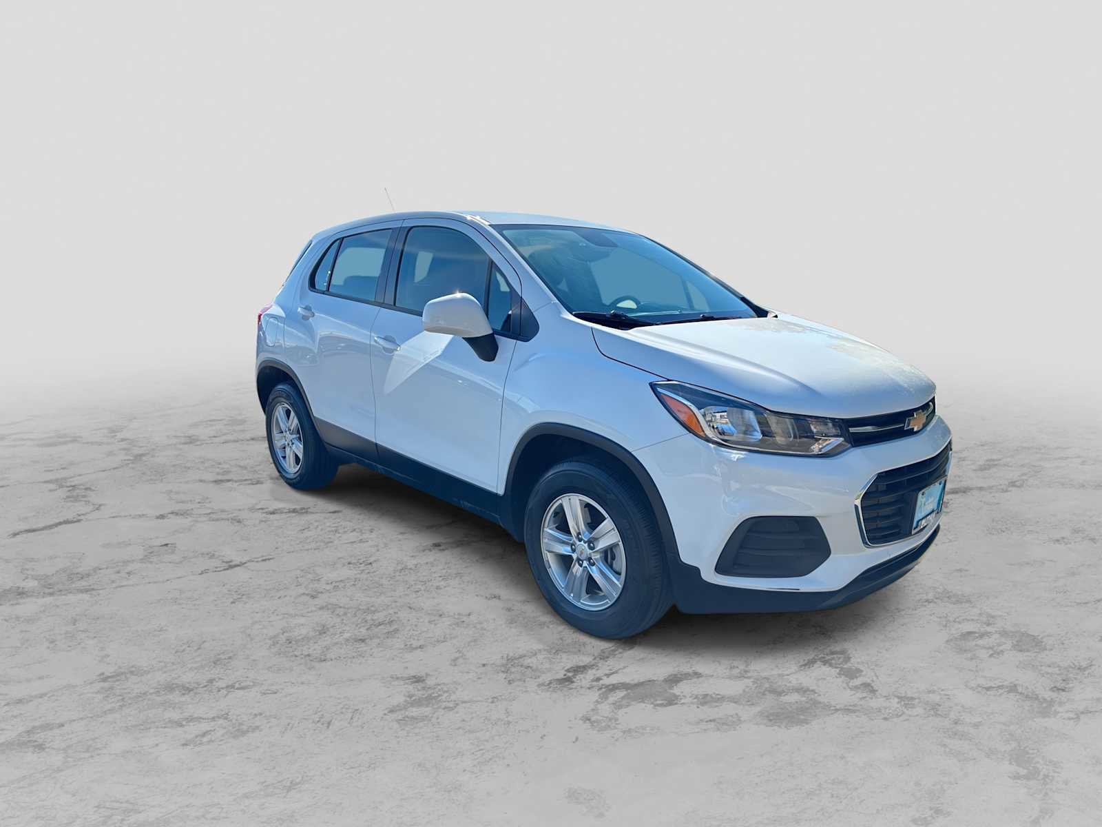 Used 2018 Chevrolet Trax LS AWD/4WD image 2