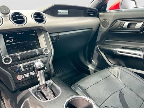 Used 2018 Ford Mustang Premium image 21