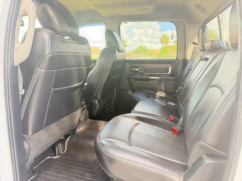 Used 2018 RAM 1500 Laramie w/ Convenience Group AWD/4WD image 42