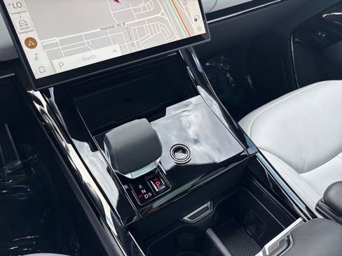 Used 2024 Land Rover Range Rover Sport Dynamic SE image 29