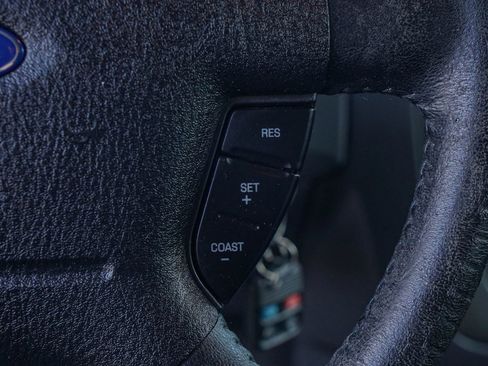 Used 2005 Ford Explorer Sport XLT image 24