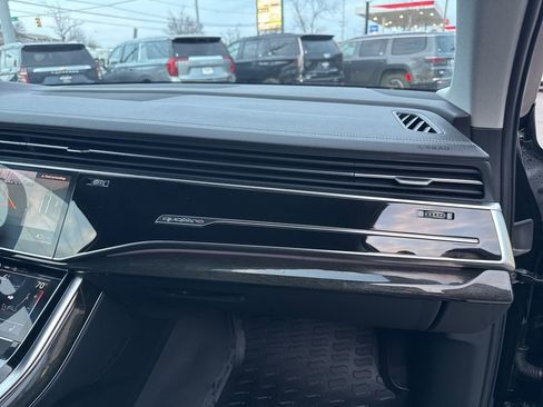 Used 2023 Audi Q7 2.0T Premium w/ Convenience Package image 21