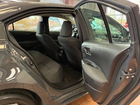 Used 2025 Toyota Corolla LE image 26