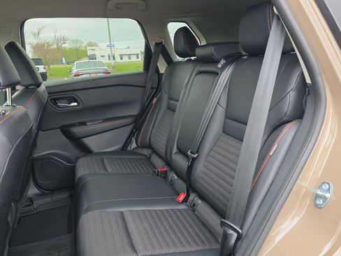 Used 2025 Nissan Rogue SV w/ Rock Creek Premium Package image 31