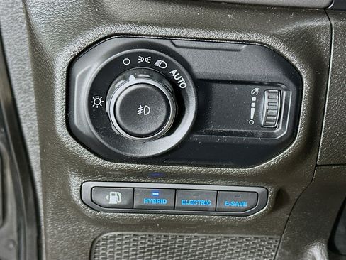 Used 2023 Jeep Wrangler Unlimited w/ Cold Weather Group AWD/4WD image 17