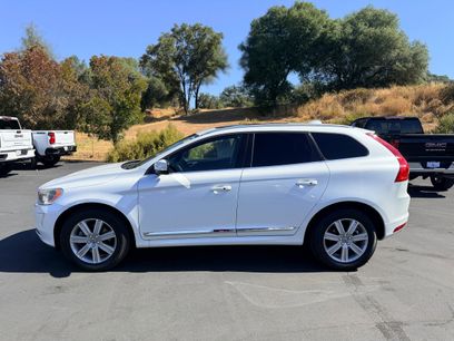 Used 2017 Volvo XC60 T5 Inscription w/ Advanced Package