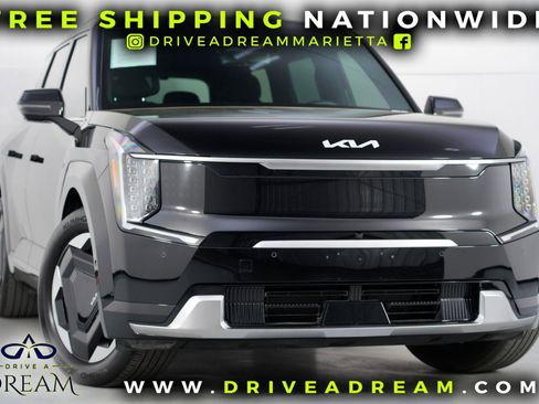 Used 2024 Kia EV9 Land image 2