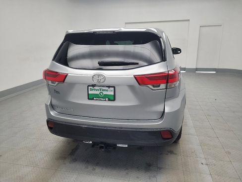 Used 2019 Toyota Highlander LE image 7