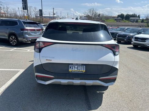 Used 2023 Kia Sportage EX image 5