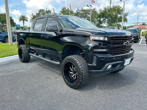 Used 2020 Chevrolet Silverado 1500 RST w/ Rally Edition AWD/4WD image 3