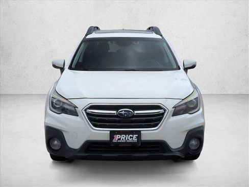 Used 2018 Subaru Outback 2.5i Limited AWD/4WD image 2