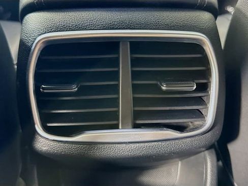 Used 2020 Hyundai Santa Fe Limited image 27