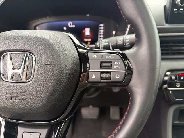 Used 2025 Honda Pilot Black Edition image 23