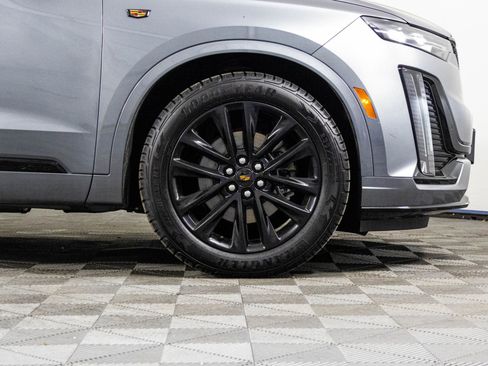 Used 2021 Cadillac XT6 Premium Luxury image 45