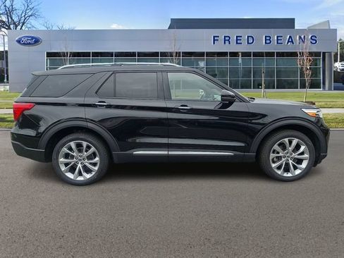 Used 2022 Ford Explorer Platinum w/ Equipment Group 601A AWD/4WD image 10