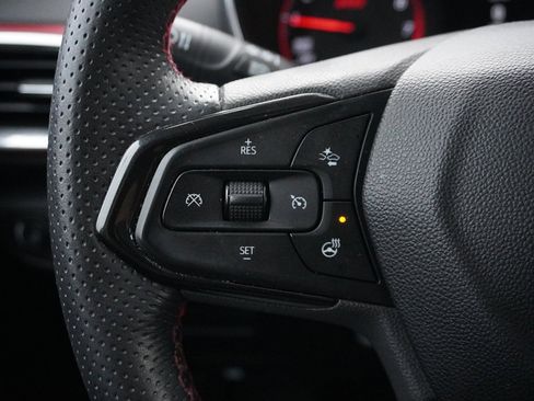 Used 2023 Chevrolet TrailBlazer RS w/ Convenience Package image 36