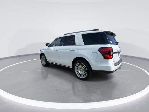 Used 2024 Ford Expedition Limited AWD/4WD image 6