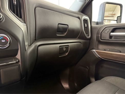 Used 2021 Chevrolet Silverado 2500 LT w/ Z71 Off-Road Package AWD/4WD image 19
