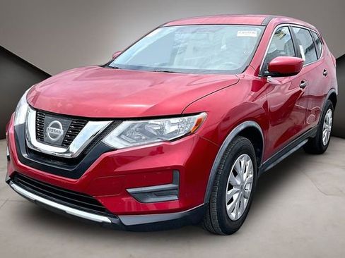 Used 2017 Nissan Rogue S FWD image 1