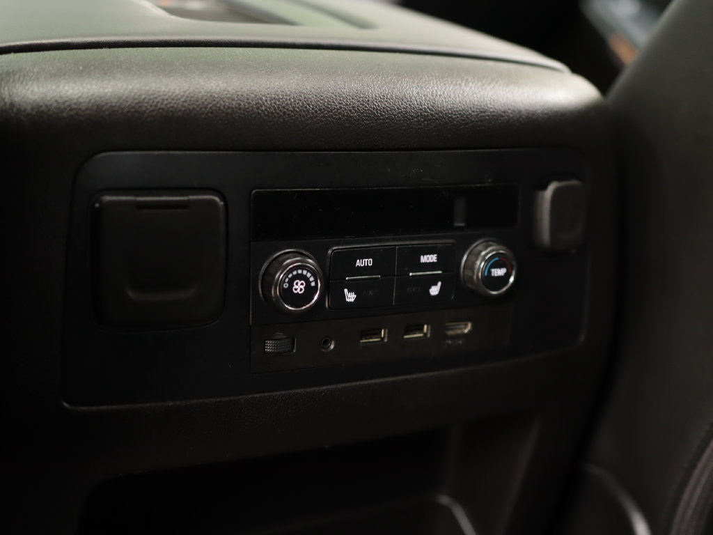 Used 2019 Chevrolet Tahoe Premier AWD/4WD image 31