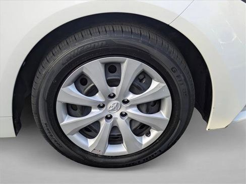 Certified 2024 Toyota Corolla LE image 22