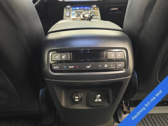 Used 2020 Hyundai Palisade Limited FWD image 13