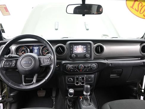 Used 2021 Jeep Gladiator Sport AWD/4WD image 36