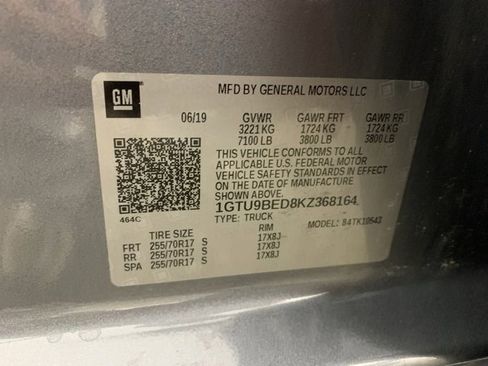 Used 2019 GMC Sierra 1500 SLE w/ SLE Value Package image 35