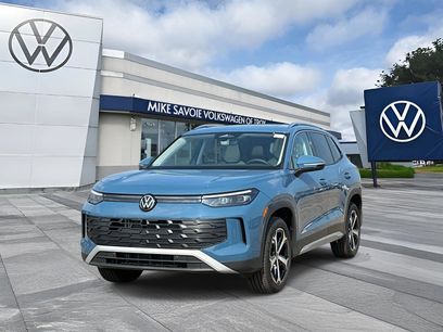New 2025 Volkswagen Tiguan SE