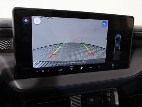 Used 2025 Ford Maverick XL image 6