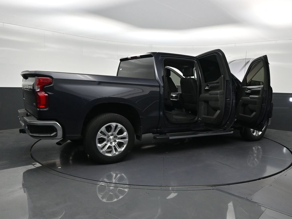 Used 2023 Chevrolet Silverado 1500 LTZ RWD image 31