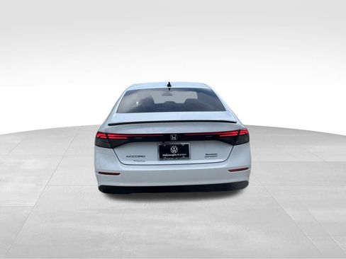 Used 2024 Honda Accord Sport image 2