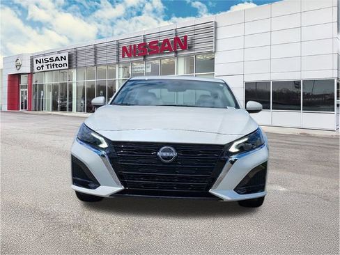 New 2025 Nissan Altima 2.5 SL image 2