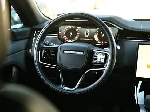 Used 2026 Land Rover Range Rover Sport SE AWD/4WD image 33