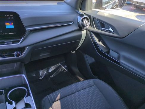 Certified 2025 Chevrolet Equinox LT image 18