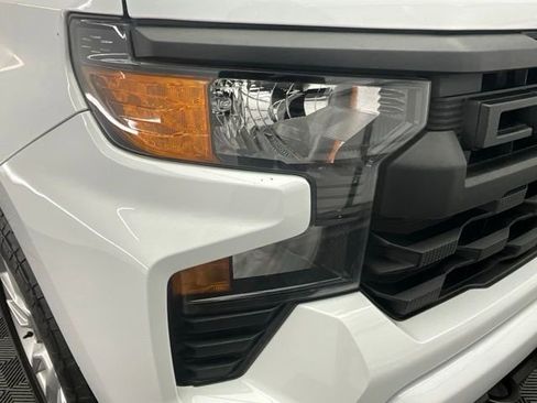 Used 2023 Chevrolet Silverado 1500 Custom AWD/4WD image 26