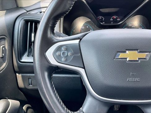 Used 2022 Chevrolet Colorado LT w/ LT Convenience Package RWD image 10