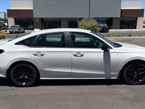 Used 2022 Honda Civic Sport image 6