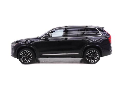 Certified 2025 Volvo XC90 B5 Plus AWD/4WD image 3