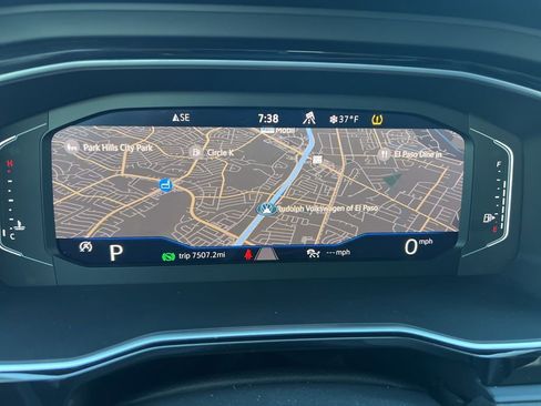 Used 2021 Volkswagen Jetta SEL Premium image 23