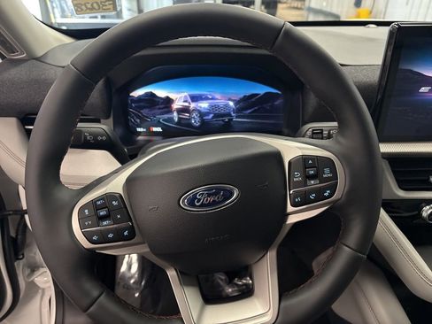 New 2026 Ford Explorer Active w/ Active Comfort Package image 18