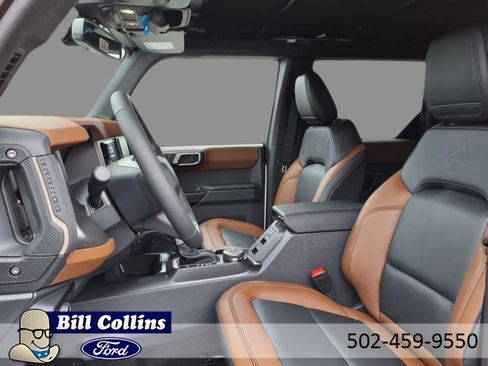 Used 2024 Ford Bronco Outer Banks image 5