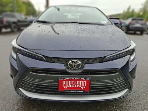 Used 2026 Toyota Corolla XLE image 3
