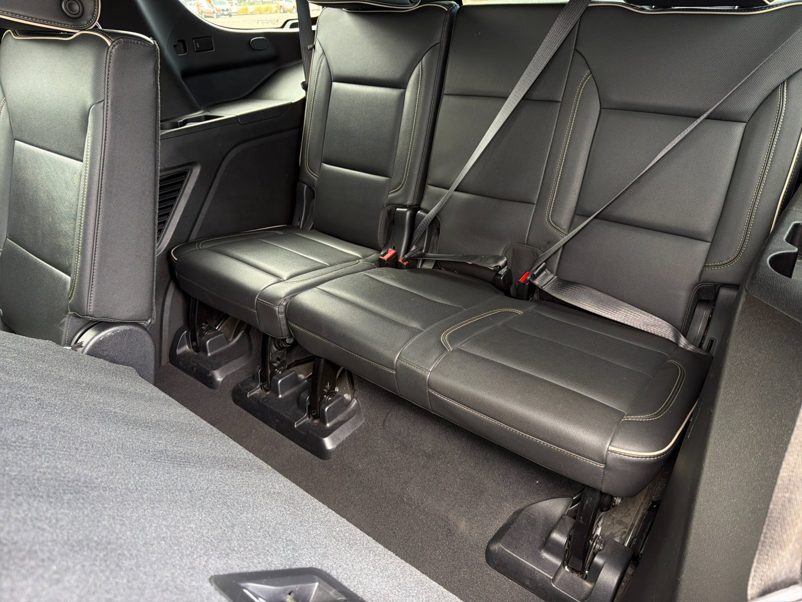 Used 2021 GMC Yukon SLT w/ SLT Luxury Package RWD image 15