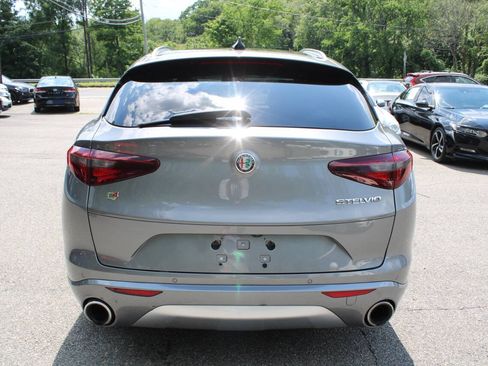Used 2020 Alfa Romeo Stelvio Ti w/ Active Blind Spot Package AWD/4WD image 9